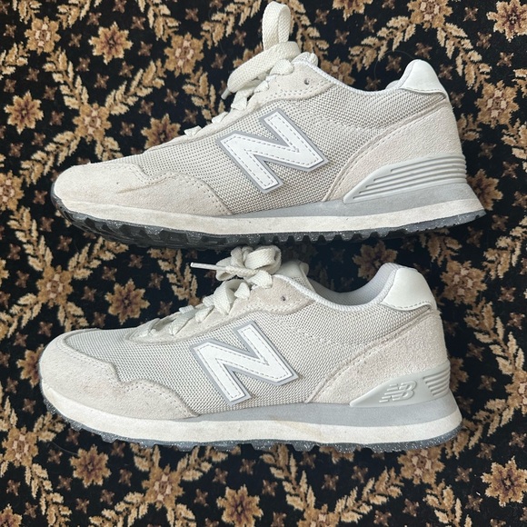 New Balance Women’s 574 Core - Picture 1 of 9